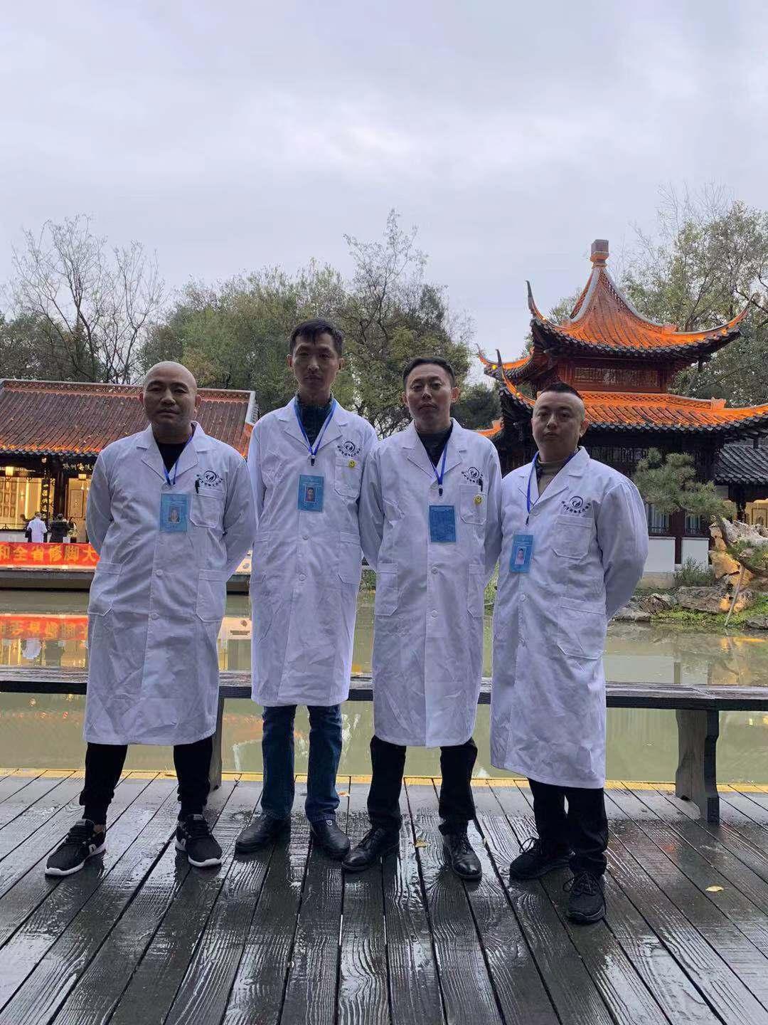 21 参加比赛的我市三位选手.jpg