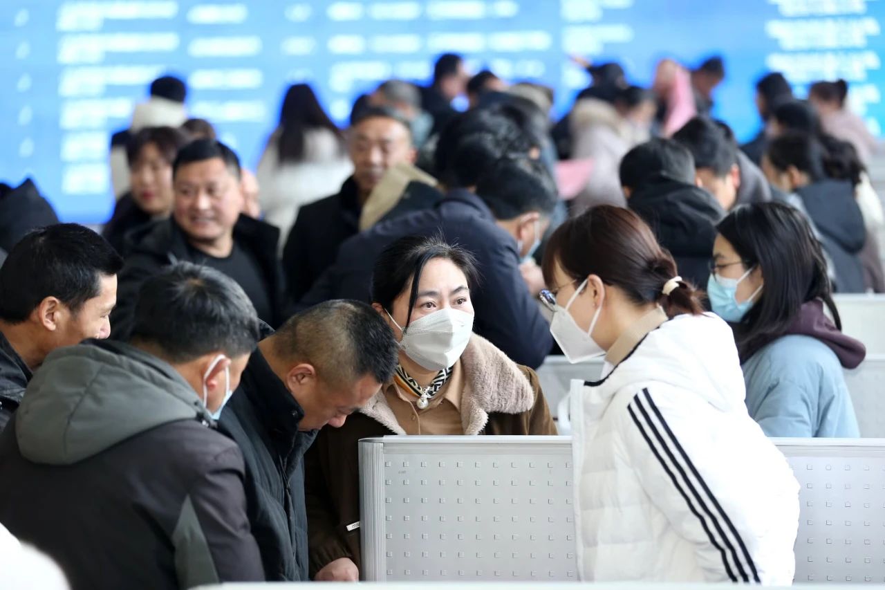 新春招聘不打烊 就业服务不断档2.jpg
