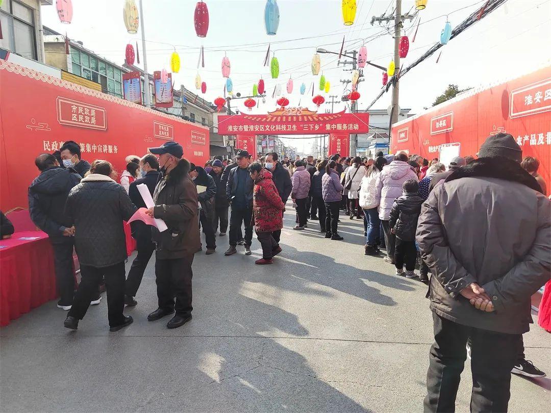 元宵佳节“暖意浓”　志愿服务“不打烊”1.jpg