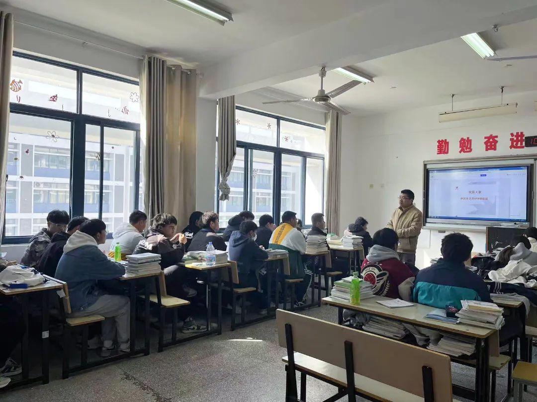 淮安市举办技工院校创业培训“第一课”活动4.jpg