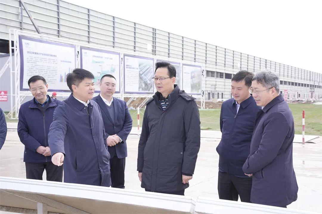 问需解难送政策 人社服务零距离——市县（区）人社部门联动服务重特大项目、重点企业3.jpg
