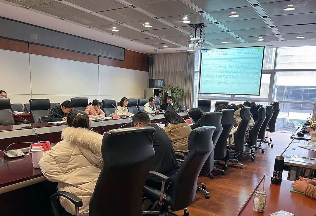 全市企业职工基本养老保险和工伤保险统计业务培训会议召开.jpg