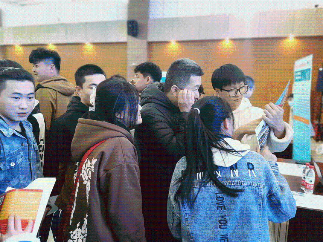 我市组团赴辽宁开展招才引智系列活动1.gif
