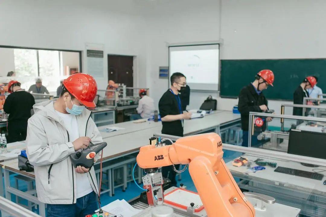 我市举办第六届技能状元大赛3.jpg