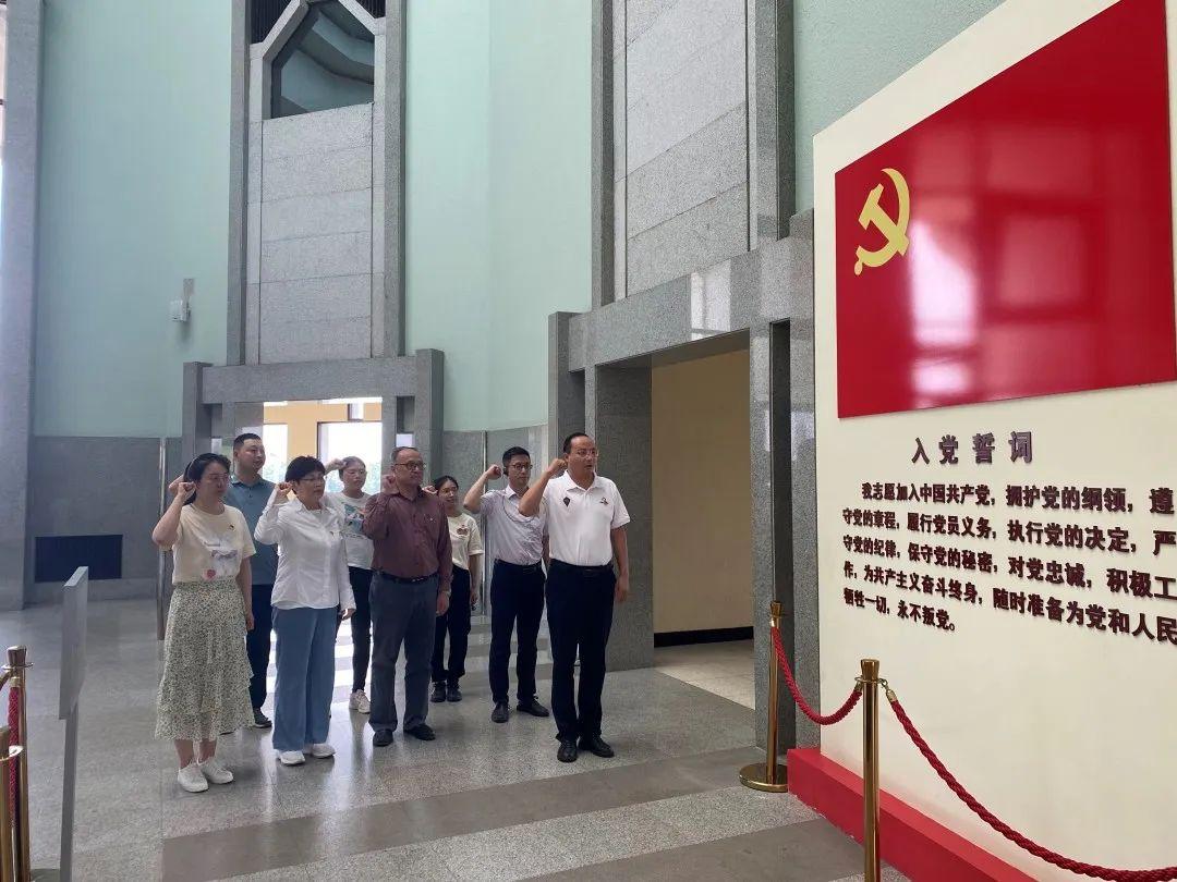 七一活动3.jpg