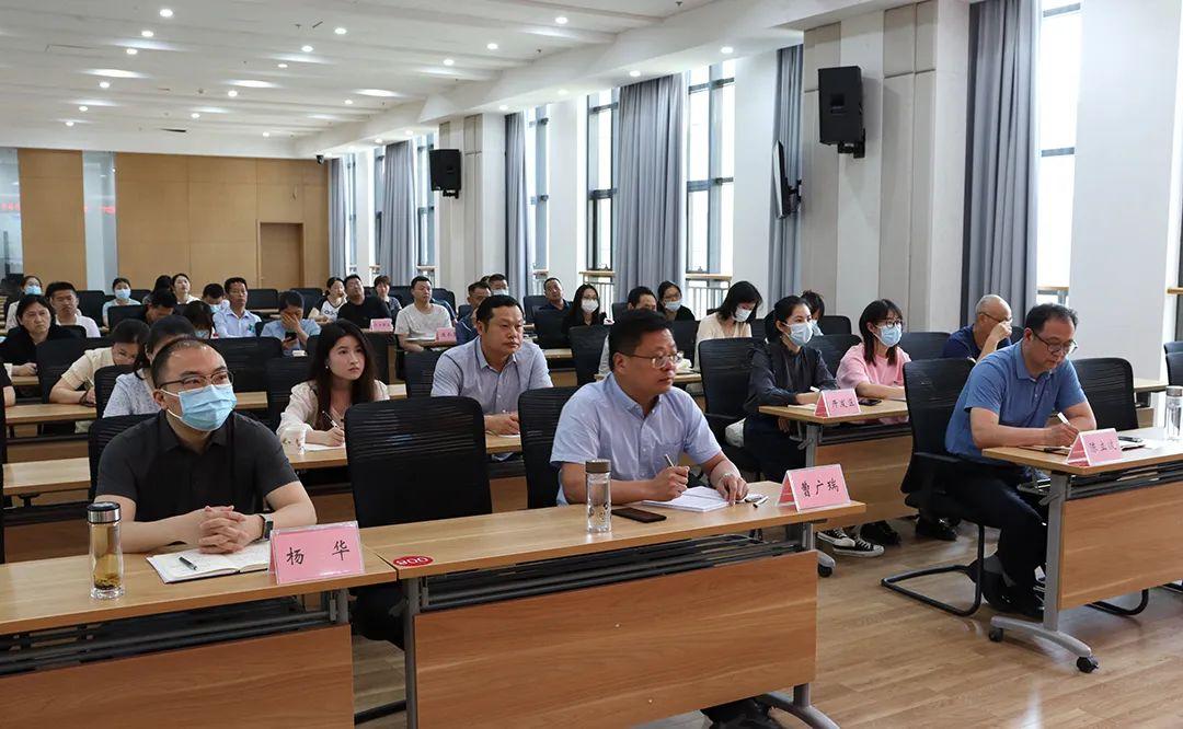 市就管中心举办全市就业条线便民服务热线经办培训2.jpg