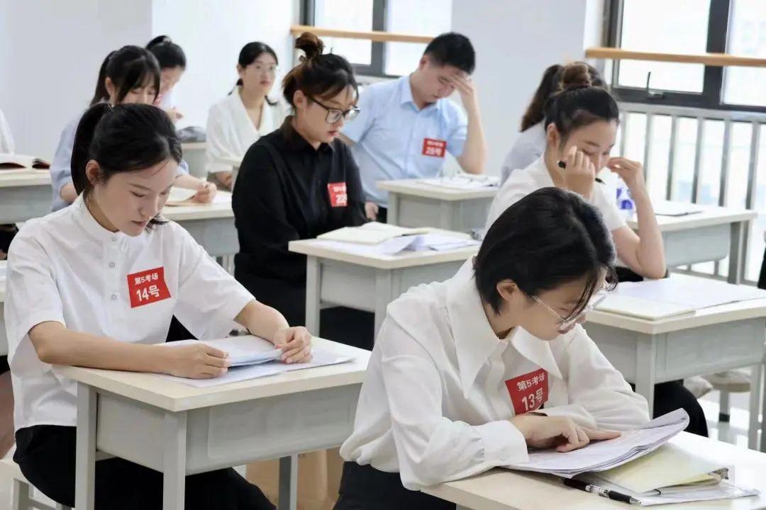 2023年淮安市“三支一扶”计划招募面试顺利举行3.jpg